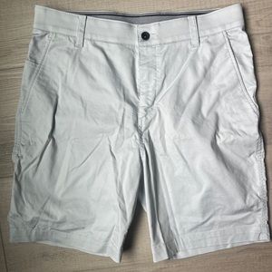 Light grey Nike golf shorts - size 32
